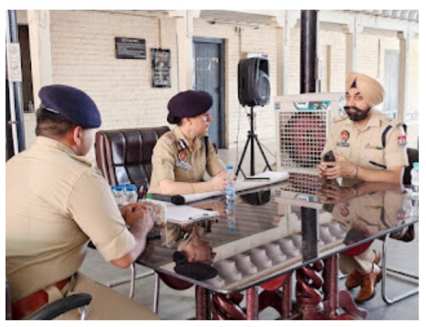 कमिश्नरेट जालंधर पुलिस ने लगाया समाधान कैंप - 300 शिकायतों का हुआ निपटारा