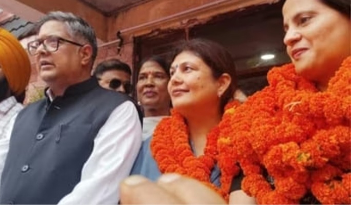नगर निगम पालमपुर  ●  राधा सूद को महापौर और नीलम मलिक को उप महापौर बनी