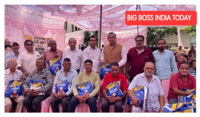 पंजाब सरकार द्वारा " मेरी रसोई योजना " के तहत जरूरतमंद व पात्र परिवारों को रसोई सहायता व राशन किटे बांटी