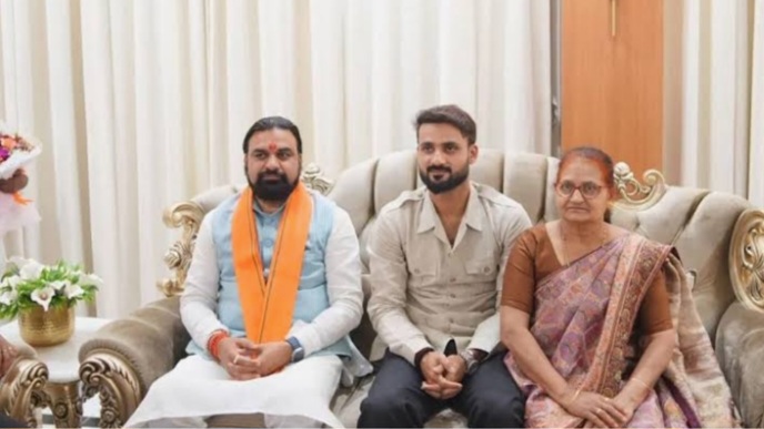 भारतीय क्रिकेटर आकाश दीप के घर बजेगी शहनाई