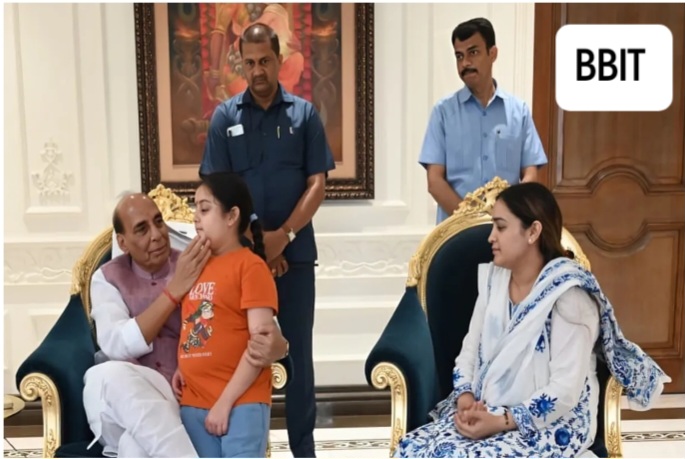 प्रतीक यादव के आवास पर सांत्वना प्रकट करने पहूँचे रक्षामंत्री राजनाथ सिंह,