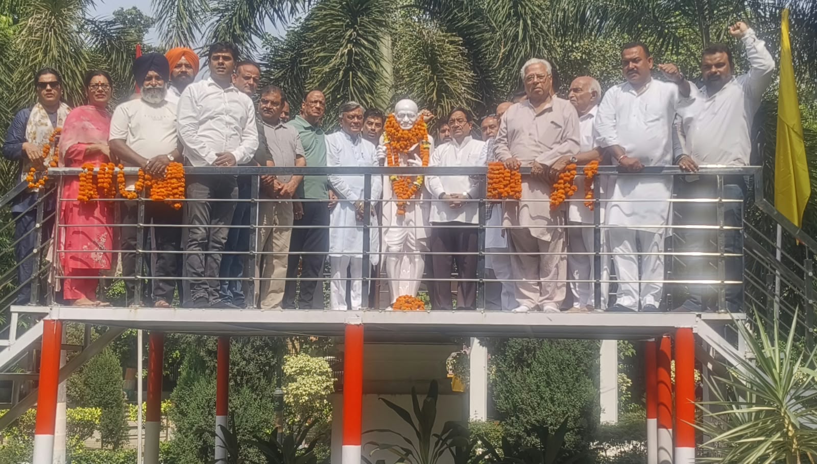 महात्मा गांधी के आदर्श आज भी समाज को सही दिशा दिखाने का कार्य कर रहे हैं - कालिया