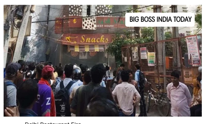दिल्ली के मालवीय नगर में लैमन ग्रीन रेस्टोरेंट में भीषण आग लगी