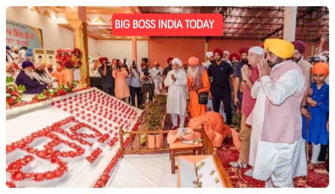 संत अवतार सिंह मेमोरियल हॉकी स्टेडियम में एक नए एस्ट्रोटर्फ का किया उद्घाटन