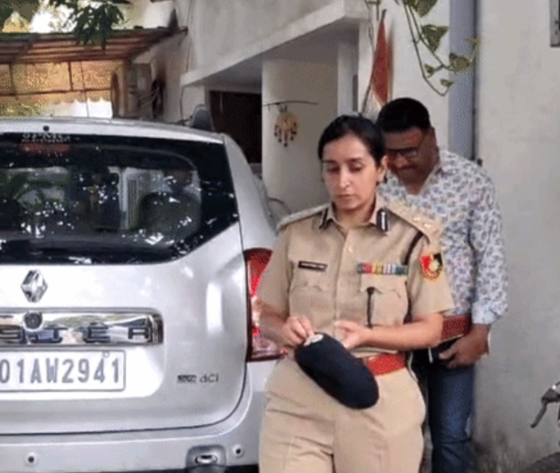 हेड कांस्टेबल की सिर में गोली मार कर हत्या