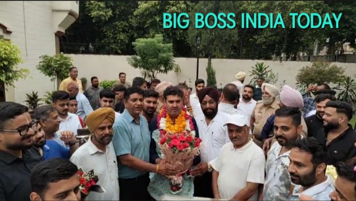 मेयर विनीत धीर को मिली नई जिम्मेदारी ● जालन्धर नार्थ विधानसभा क्षेत्र के हल्का इंचार्ज नियुक्त