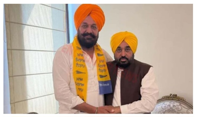अकाली नेता गुरइकबाल सिंह माहल आप में शामिल, शिरोमणि अकाली दल को भारी झटका