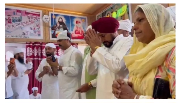 लोकसभा सांसद व पंजाब के पूर्व मुख्यमंत्री चरणजीत सिंह चन्नी डेरा सचखंड बल्लां पहूंचे
