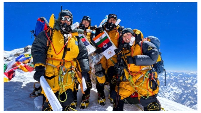 माउंटेनियरिंग टीम ने हिम्मत, देशभक्ति और लगन की एक अनोखी मिसाल कायम की - अमित शाह