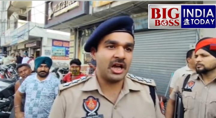 चावला मोबाइल पॉइंट के बाहर दिनदहाड़े फायरिंग