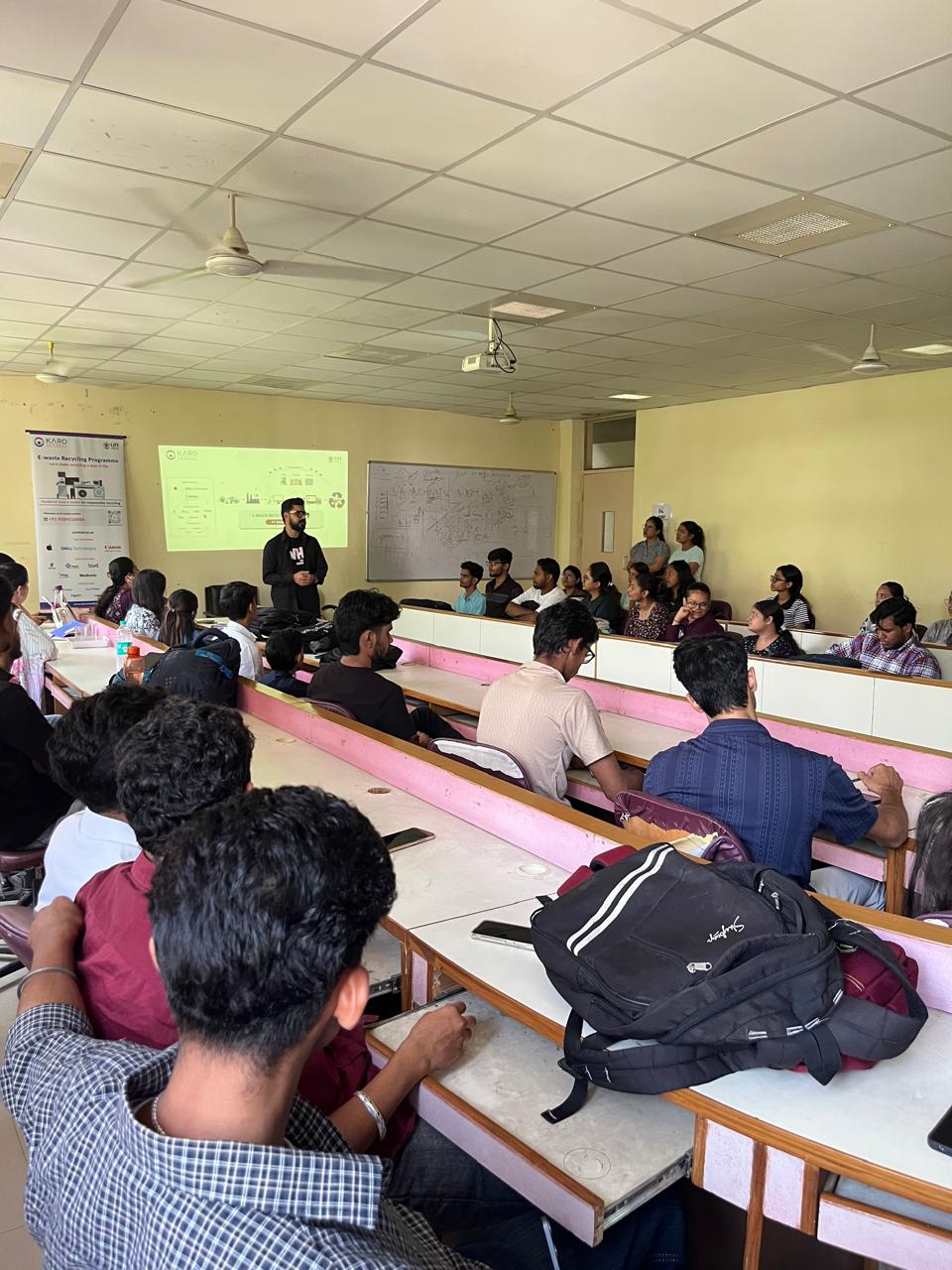 पर्यावरण के प्रति अपनी जिम्मेदारी निभाते हुए ‘ई-वेस्ट रीसाइक्लिंग चैंपियन’ बने - डा• नवजोत