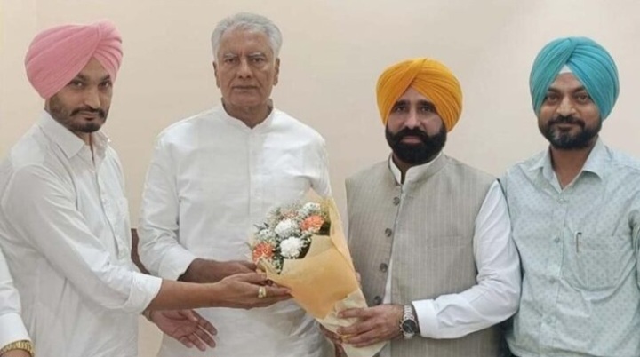 मान भाजपा में शामिल- सुनील जाखड़ व नायब सिंह सैनी ने ज्वाईन करवाई पार्टी